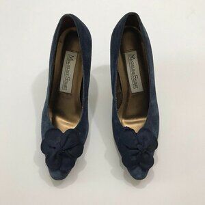 Vintage Madeline Stuart Shoes Blue Suede Heels 5M Pointed Toe‎ Floral Applique